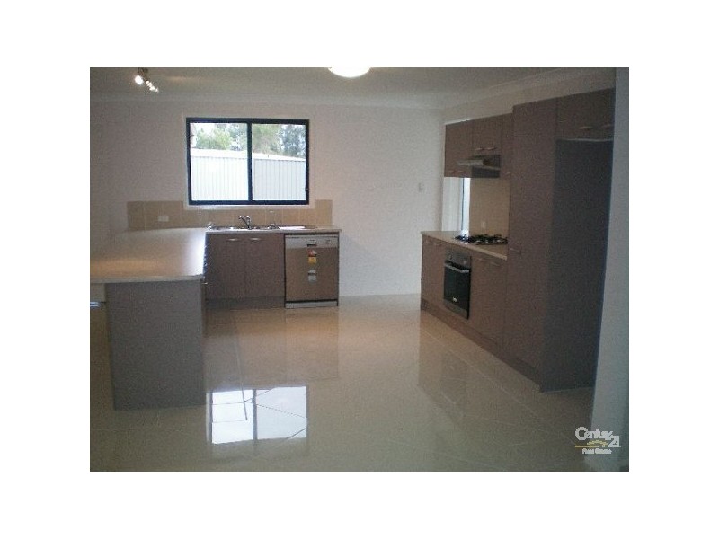 16 Ryan Close, Woongarrah NSW 2259