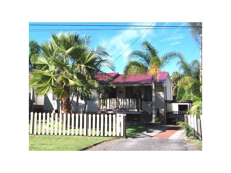 82 Birdwood Avenue, Blue Haven NSW 2262