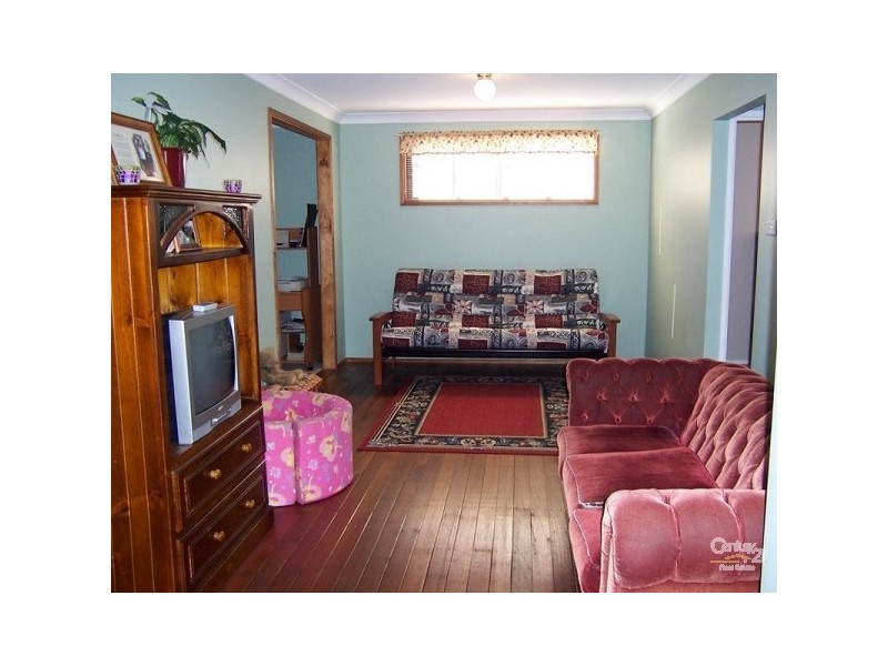 82 Birdwood Avenue, Blue Haven NSW 2262