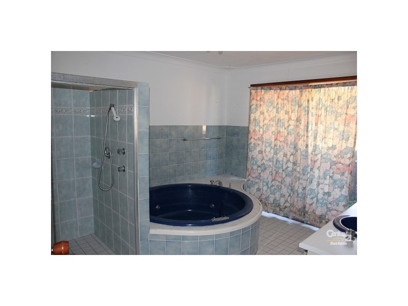 10 Narara Ave, Charmhaven NSW 2263