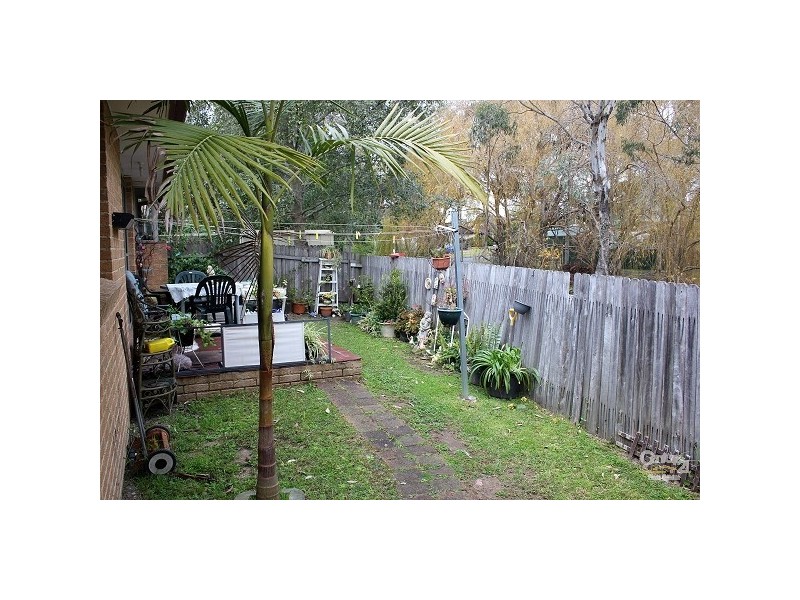 3/8 Bensley Close, Lake Haven NSW 2263