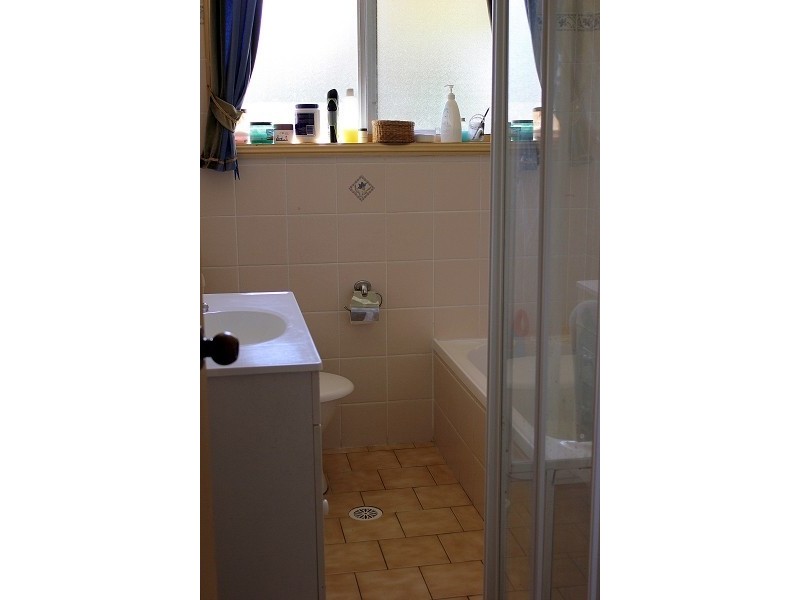 7 Barton Rd, Doyalson NSW 2262