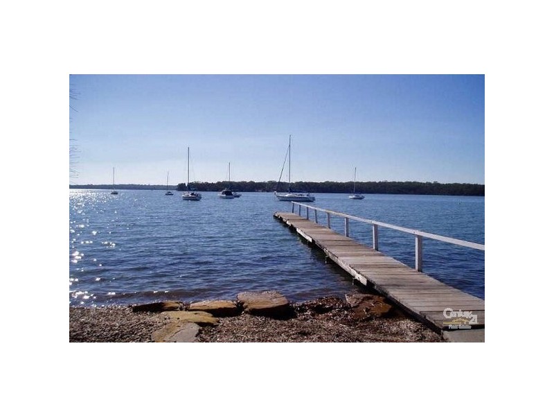 55 Lloyd Avenue, Chain Valley Bay NSW 2259