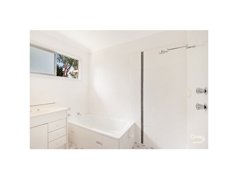 468 Tuggerawong Rd, Tuggerawong NSW 2259