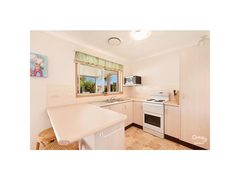 33 Gavin Way, Lake Haven NSW 2263