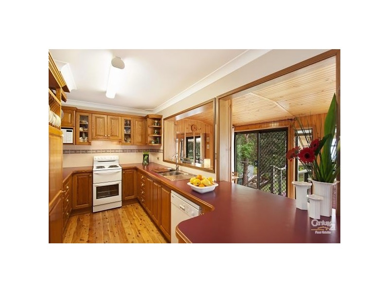 6 Lloyd Avenue, Chain Valley Bay NSW 2259