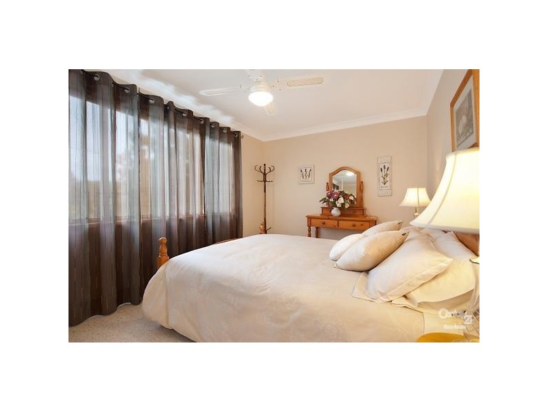 6 Lloyd Avenue, Chain Valley Bay NSW 2259