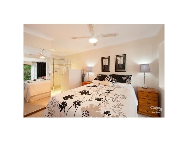 6 Lloyd Avenue, Chain Valley Bay NSW 2259