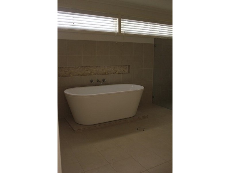 21 Stan Johnson Dr, Hamlyn Terrace NSW 2259