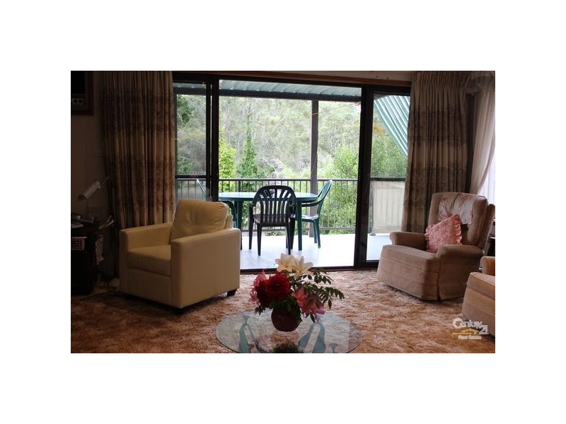 187 Birdwood Dr, Blue Haven NSW 2262