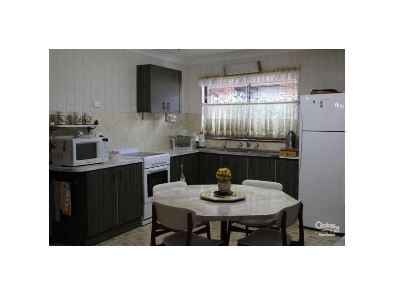 187 Birdwood Dr, Blue Haven NSW 2262