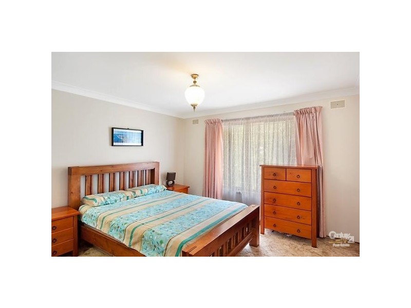24 Lloyd Ave, Chain Valley Bay NSW 2259