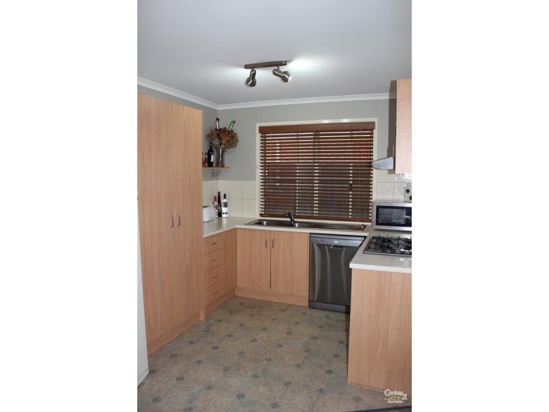 5 Winchester Dr, Lake Munmorah NSW 2259