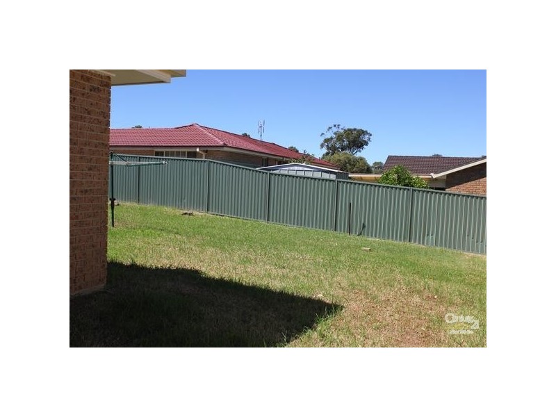 11 Glading Close Lake Haven, Lake Haven NSW 2263