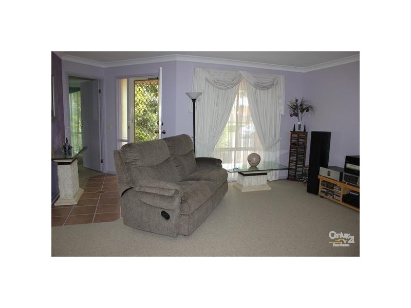 19 Rosella Cct, Blue Haven NSW 2262