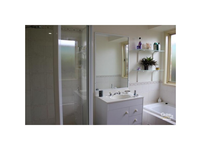 19 Rosella Cct, Blue Haven NSW 2262