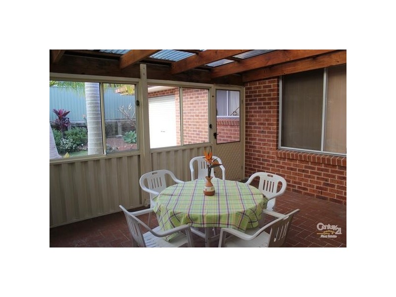 6 Reef Way, Blue Haven NSW 2262