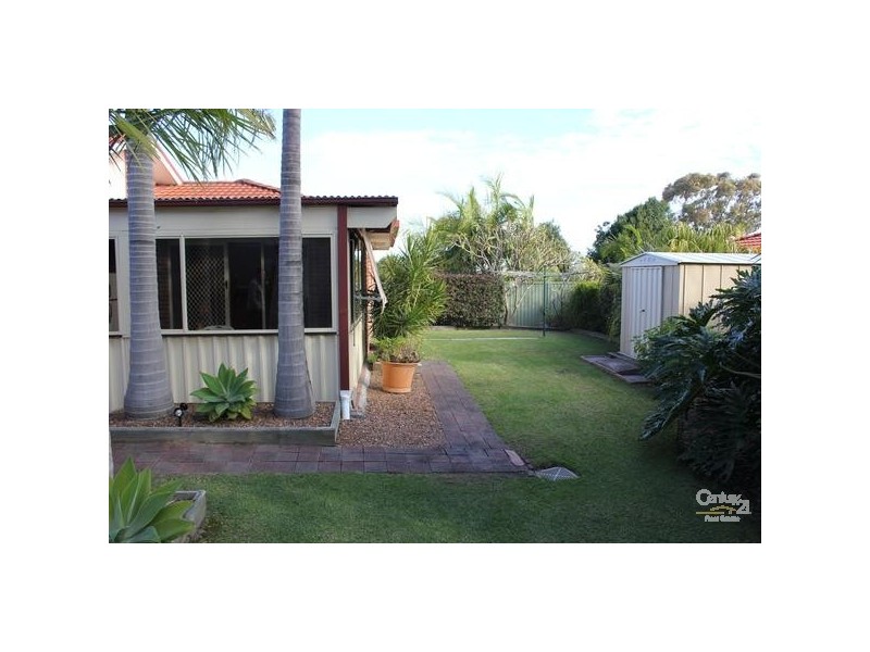 6 Reef Way, Blue Haven NSW 2262