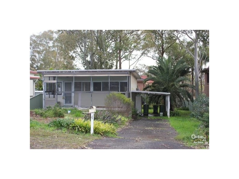 4 Blackford Ave, Kanwal NSW 2259