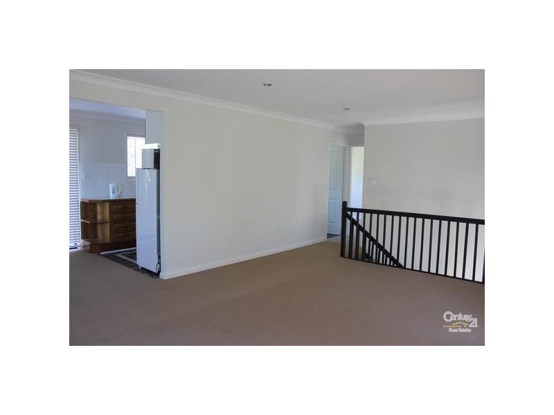 2 Ourringo Ave, Lake Haven NSW 2263