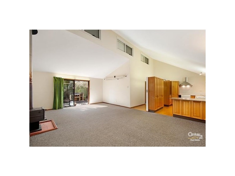 35 Elebana Ave, Chain Valley Bay NSW 2259