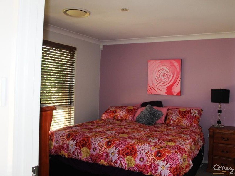 15 Imlay Street, Woongarrah NSW 2259