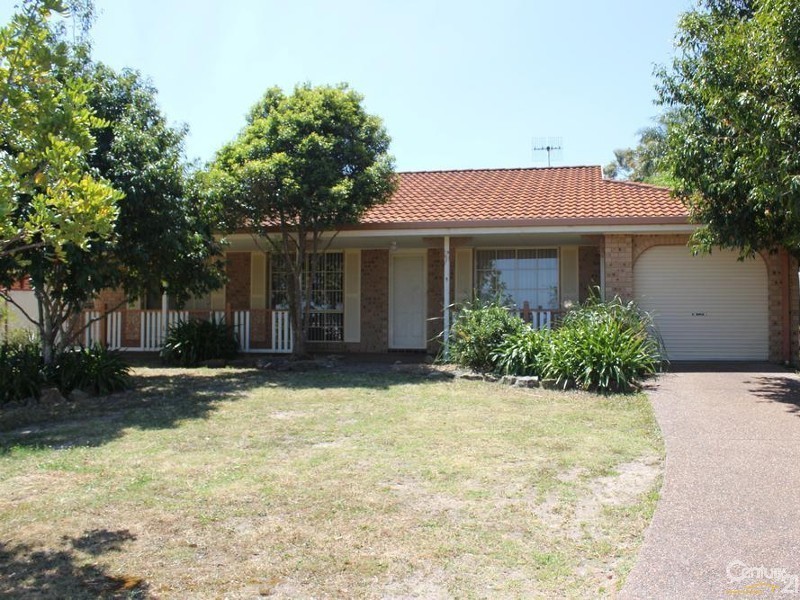 14 Reef Way, Blue Haven NSW 2262