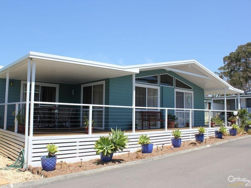 195/25 Mulloway Road, Chain Valley Bay NSW 2259