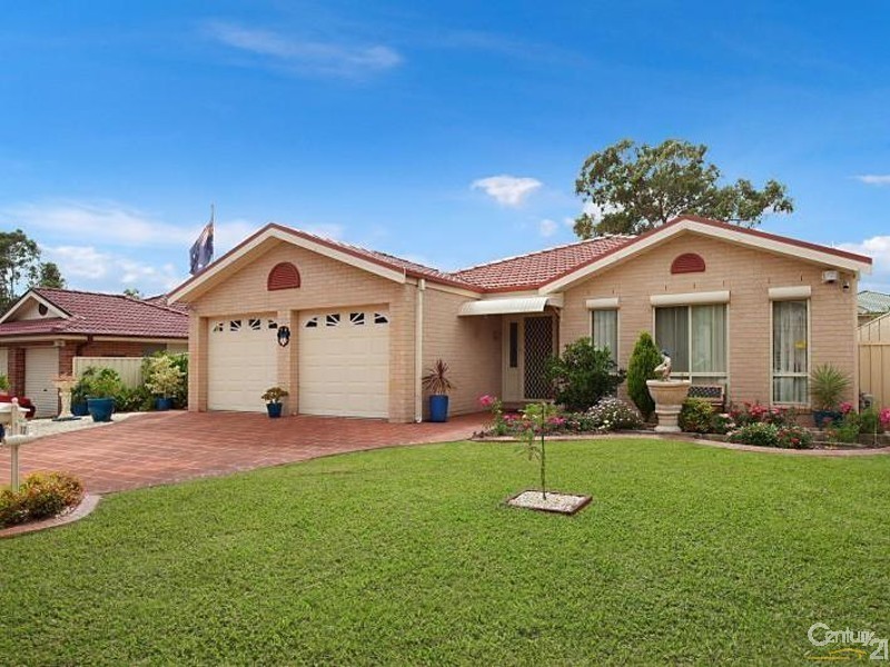 17 Landhaven Avenue, Blue Haven NSW 2262