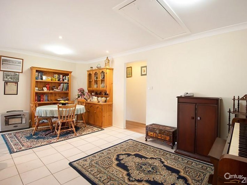 17 Landhaven Avenue, Blue Haven NSW 2262