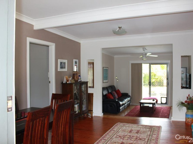 19 Dalnott Road, Gorokan NSW 2263