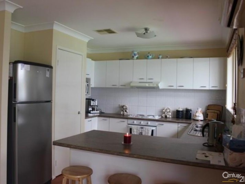 12 Waterhen Close, Blue Haven NSW 2262