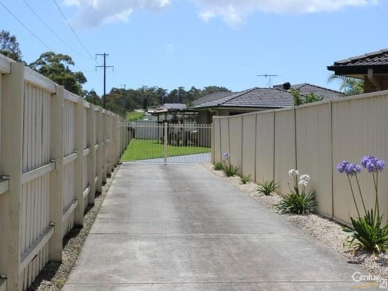 12 Waterhen Close, Blue Haven NSW 2262