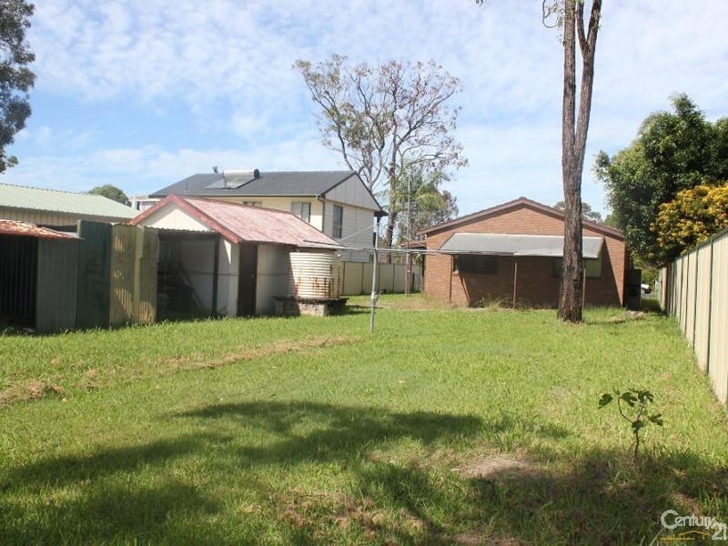 13 Goobarabah Avenue, Lake Haven NSW 2263