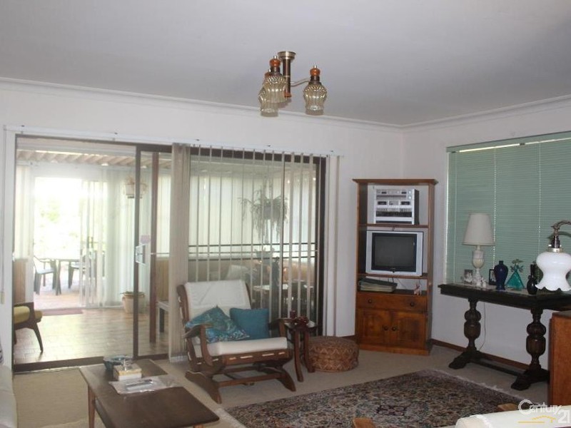 98 Gamban Rd, Gwandalan NSW 2259