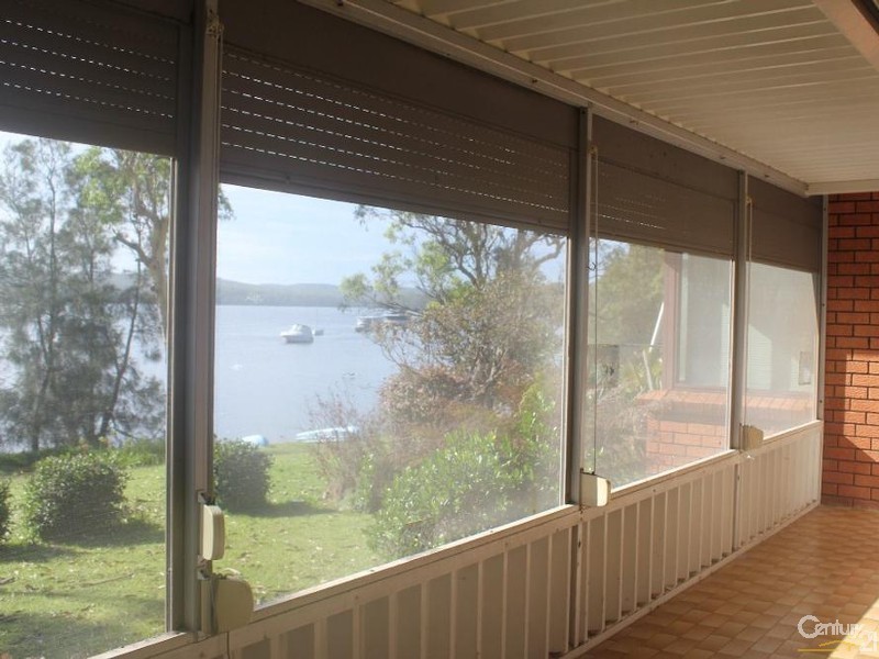 98 Gamban Rd, Gwandalan NSW 2259