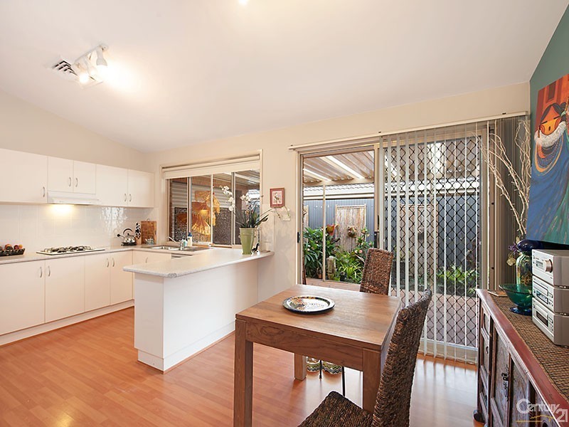 25 Belyando Crescent, Blue Haven NSW 2262
