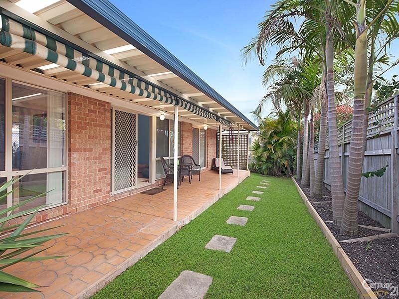 25 Belyando Crescent, Blue Haven NSW 2262