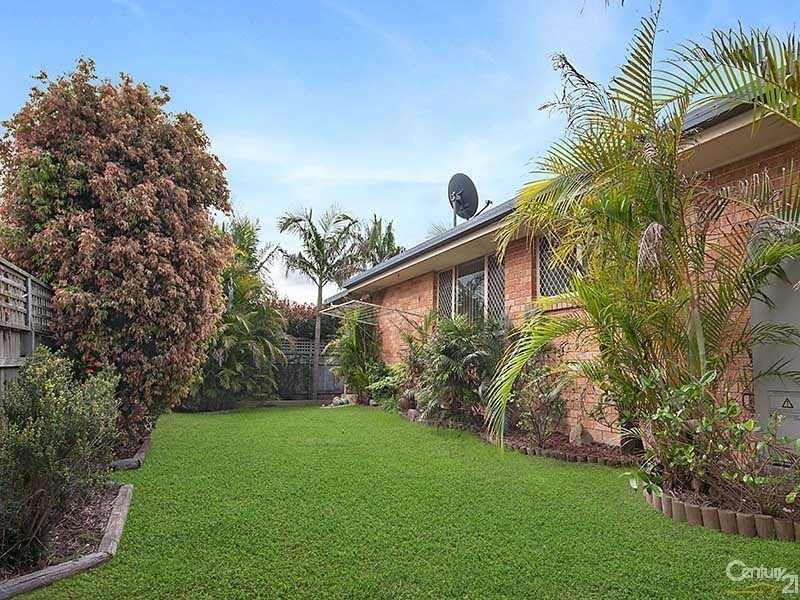 25 Belyando Crescent, Blue Haven NSW 2262