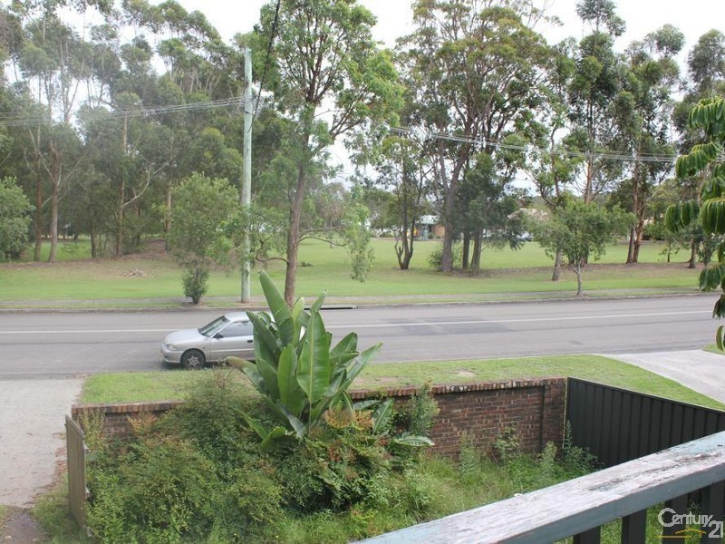 207 Buff Point Avenue, Buff Point NSW 2262
