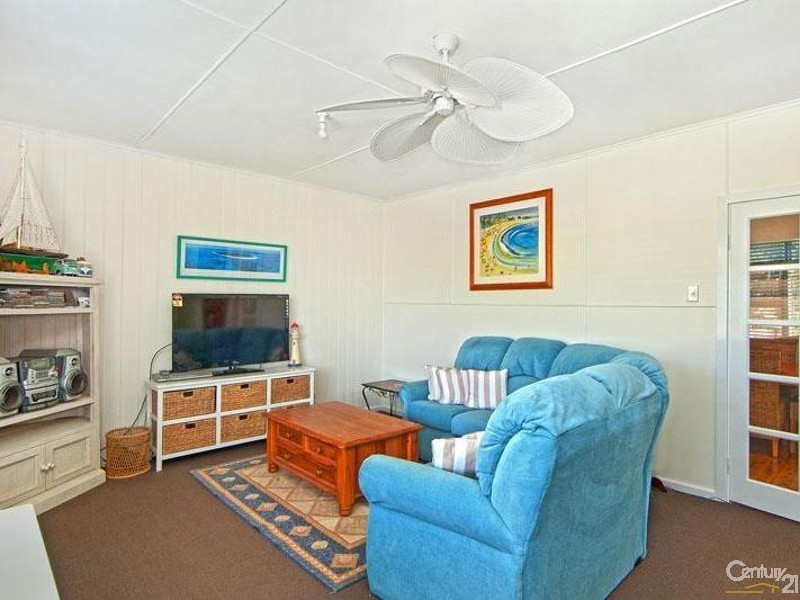 6 Barker Avenue, San Remo NSW 2262