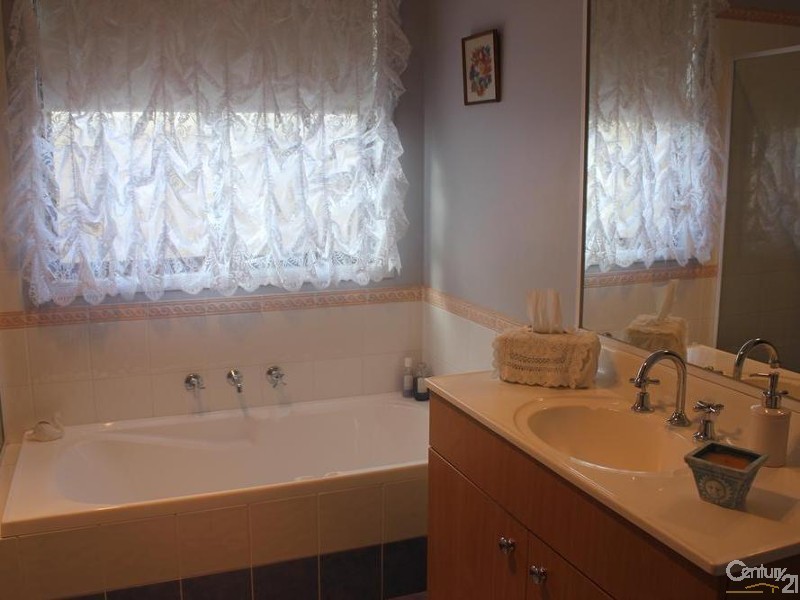 20  Bay Vista Way, Gwandalan NSW 2259