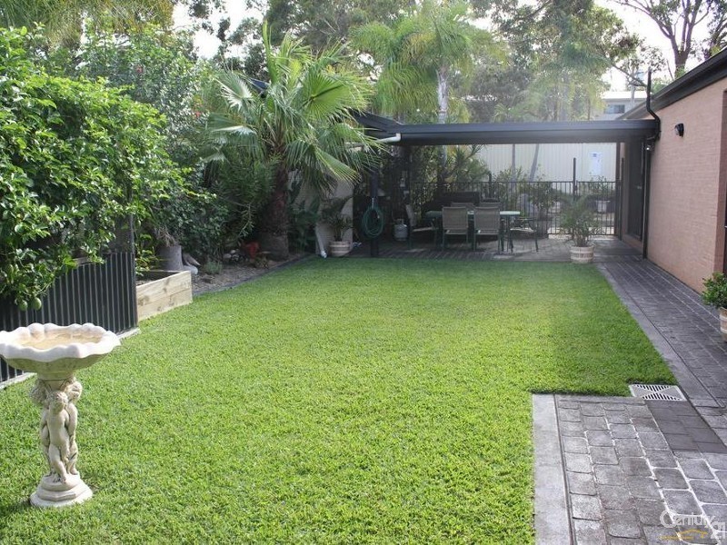 20  Bay Vista Way, Gwandalan NSW 2259