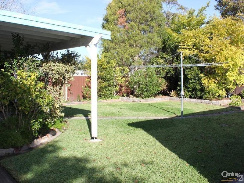 4  Koorana Avenue, Gorokan NSW 2263