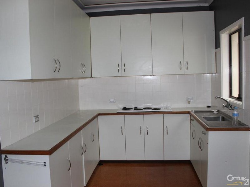 11 Charmhaven Avenue, Charmhaven NSW 2263