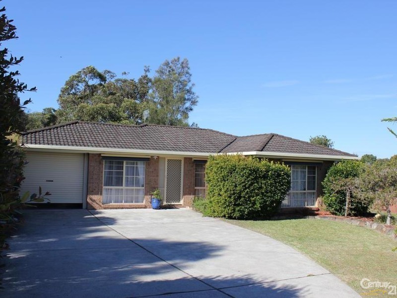 2 Helmar Close, Blue Haven NSW 2262