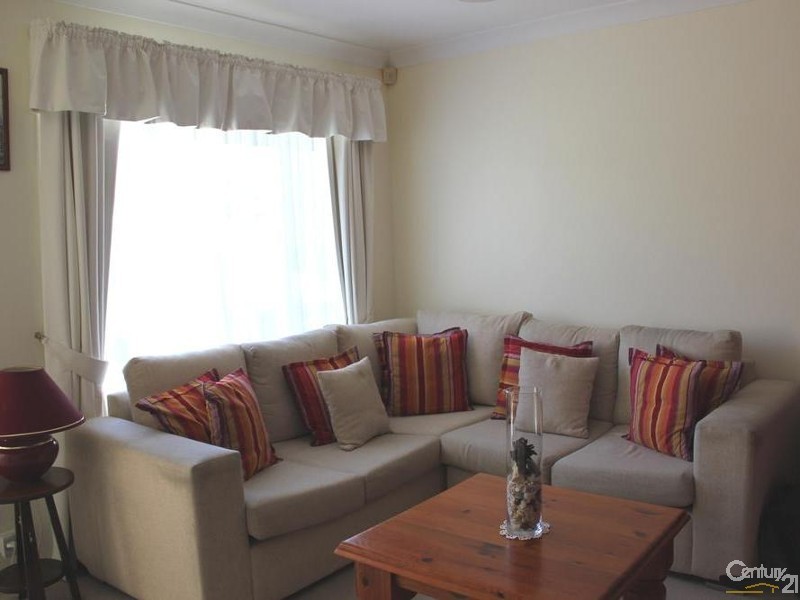 2 Helmar Close, Blue Haven NSW 2262