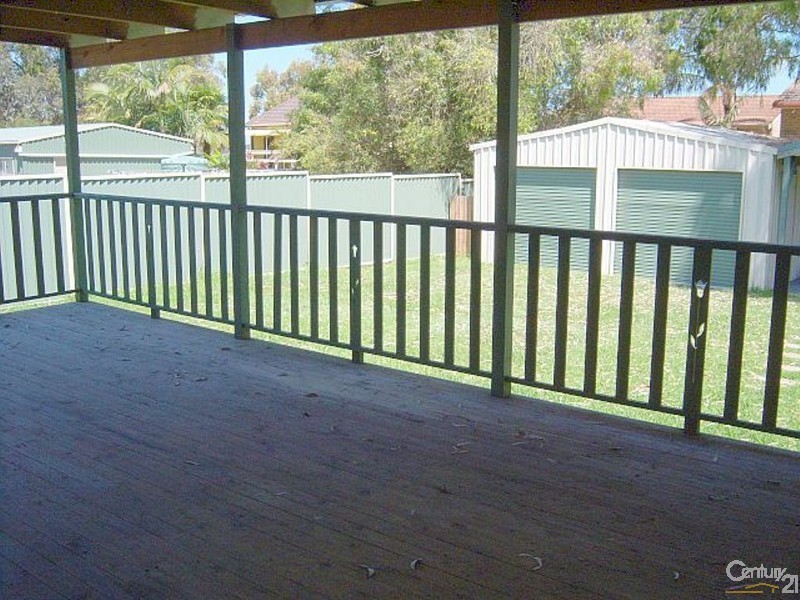32 Yackerboom Avenue, Buff Point NSW 2262