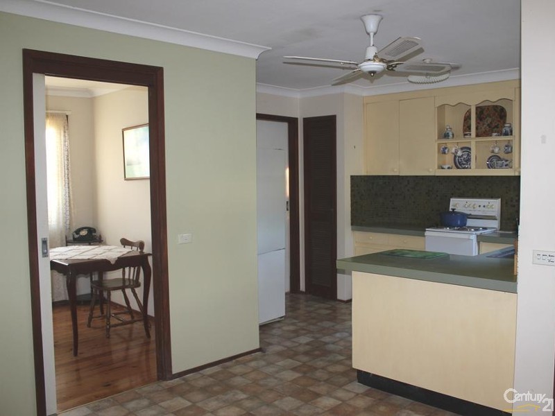 23  Ourringo Avenue, Lake Haven NSW 2263