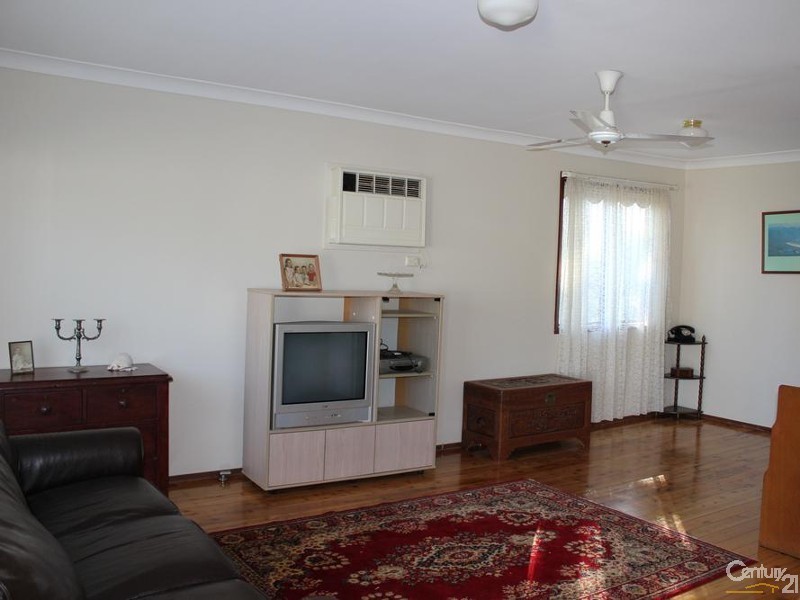 23 Ourringo Avenue, Lake Haven NSW 2263